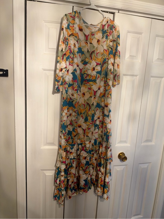 Zadie B'S Dresses & Skirts - Floral Maxi Dress in Cream and Teal